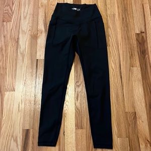 **ON HOLD** Crisscross Hourglass Legging with Pockets